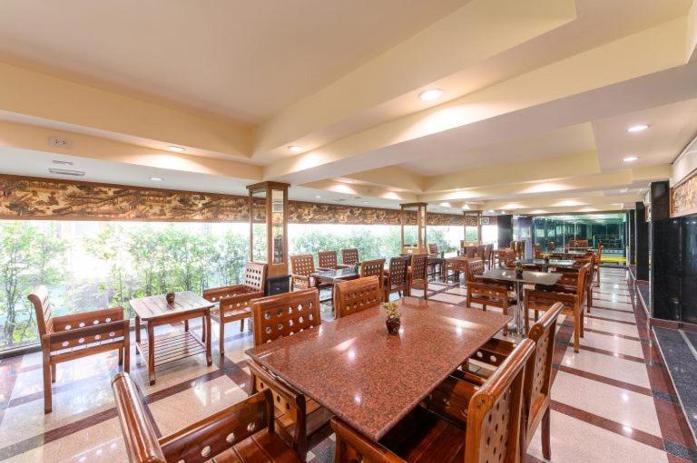 Boutique Paradise 4*