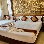 Boutique Paradise Hotel