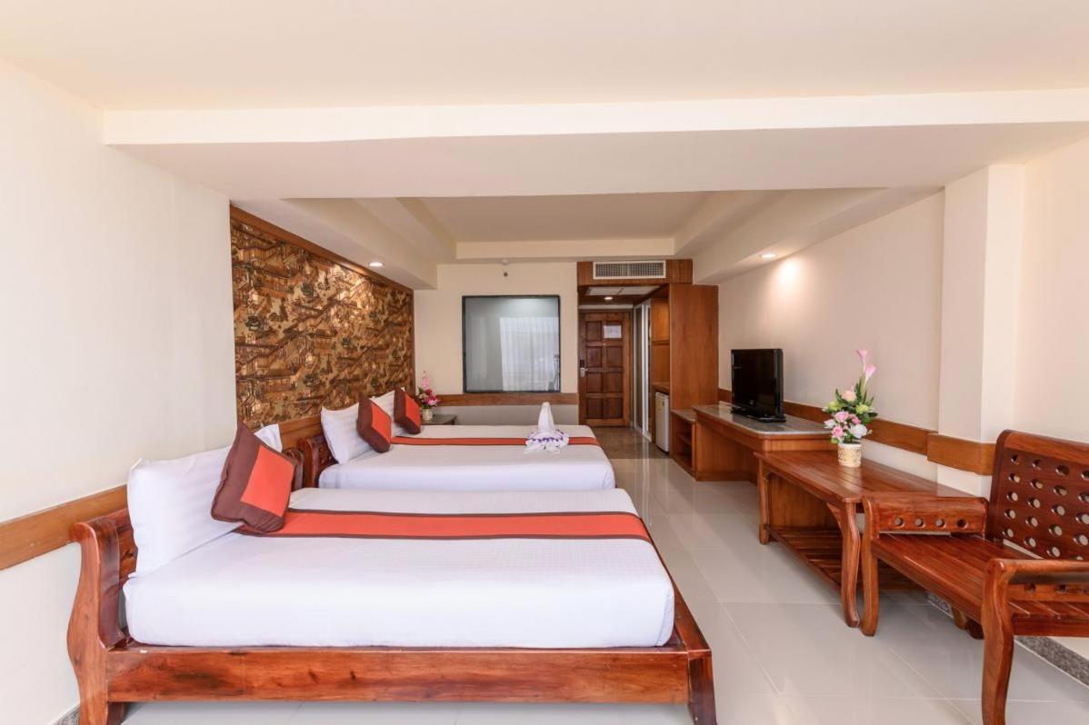 Boutique Paradise Hotel 4*