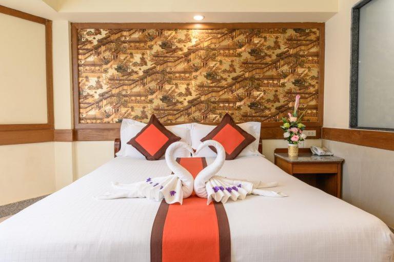 Boutique Paradise Hotel 4*